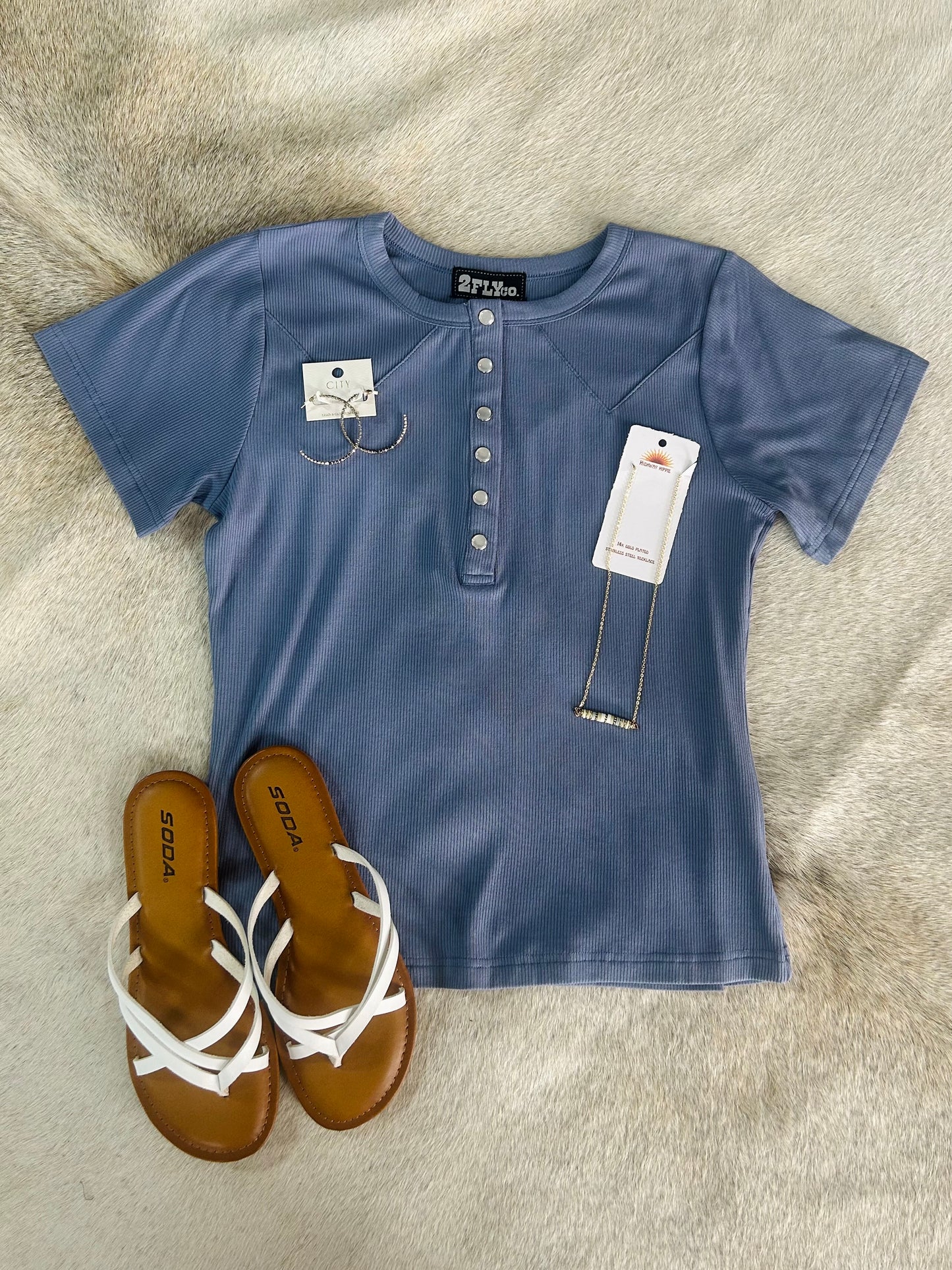 Yoakum Tee